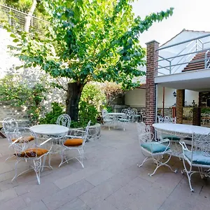 dutlu-konak.hotelsofizmir.com/