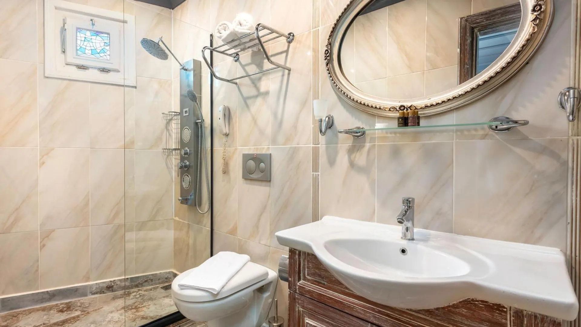 ** Bed & Breakfast Wonder Wood Hotel Provincia di Provincia di Istanbul Turchia